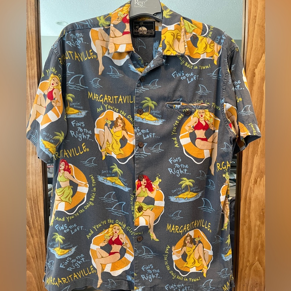 Margaritaville Hawaiian Shirt Mens S Jimmy Buffet Lifesaver Women Shark Fins AOP